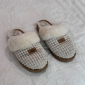 UGG Cozy Cream and Brown Slippers 8